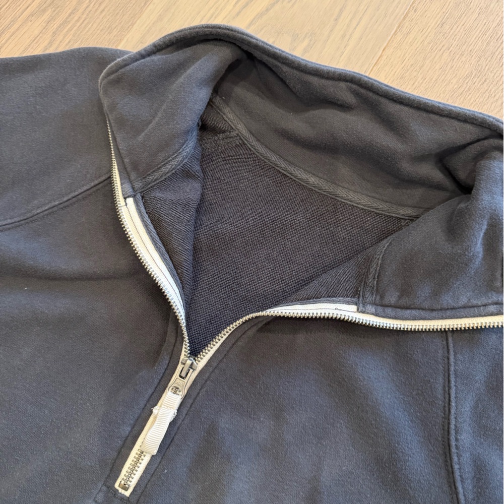 Womens Vuori Dark Gray Half Zip-Up Size Medium